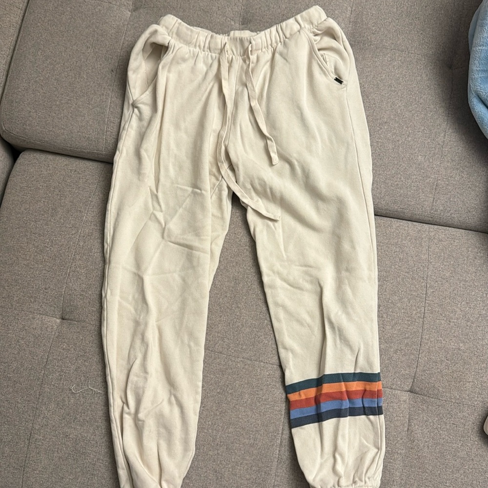 O'neil Cream colored sweatpants!
